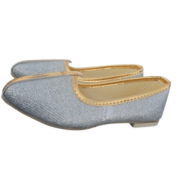 Silver and Gold Girls Flat Dress Shoes Classic And Elegant Size 10 (No Brand) - Picture 2 of 7